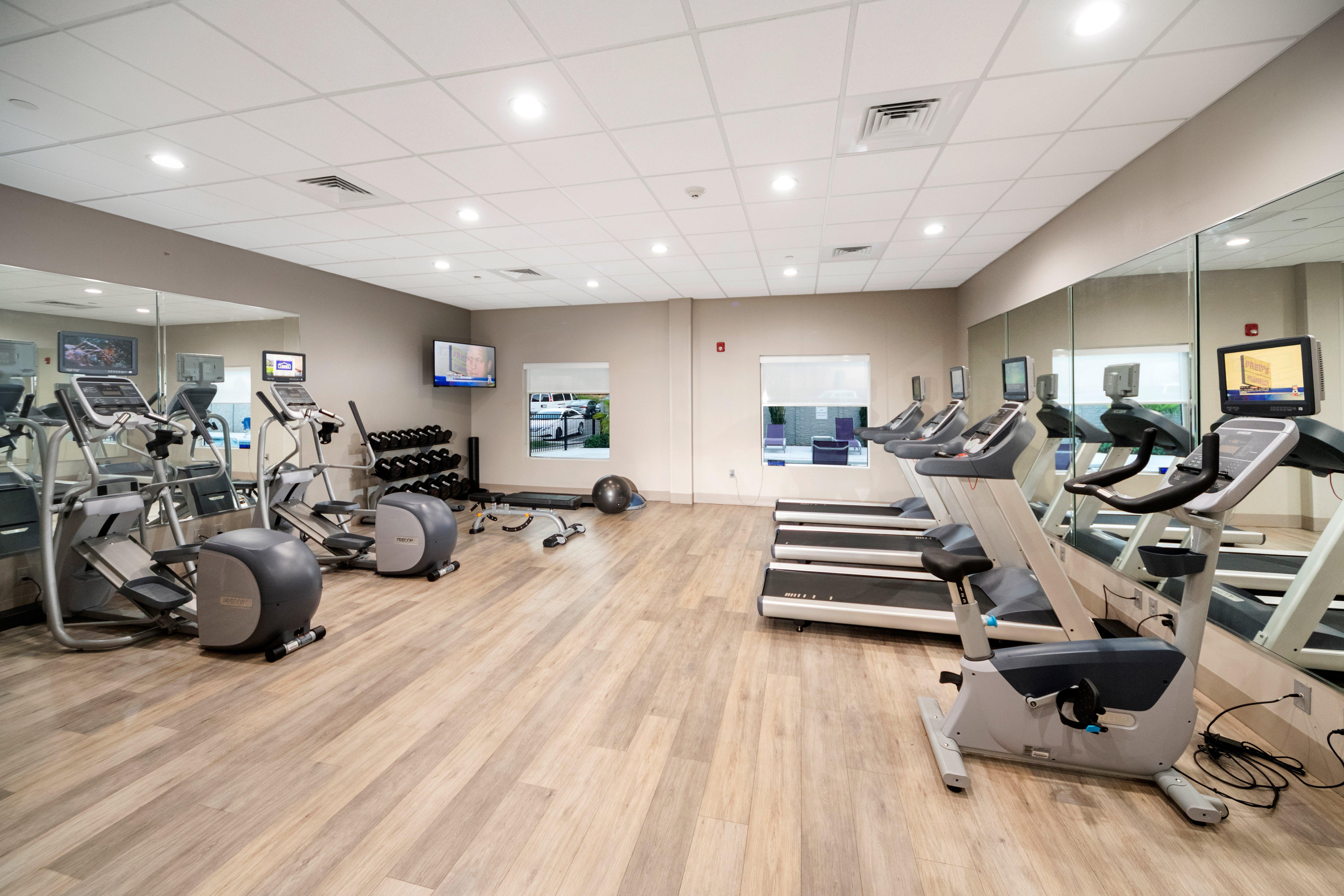 Holiday Inn Express & Suites Memphis Arpt Elvis Presley Blv By Ihg Luaran gambar